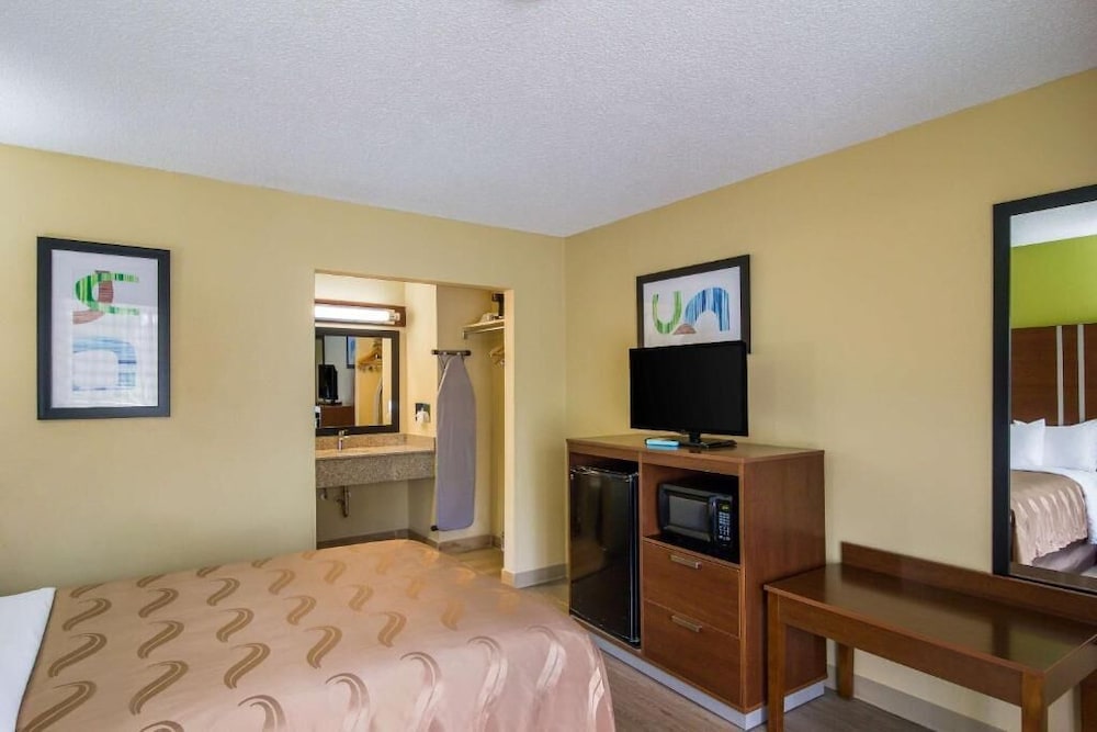 STANDARD, DOUBLE BED, ACCESSIBLE