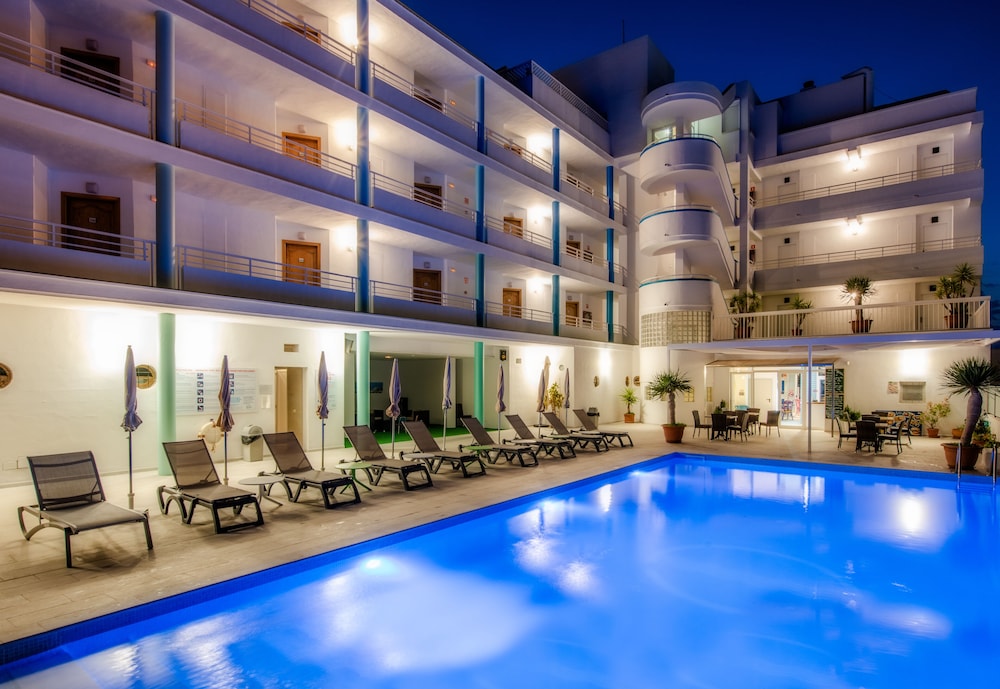La kiki Apartments 3/25