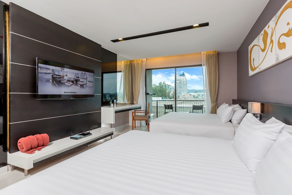 The Charm Resort Phuket 16/50