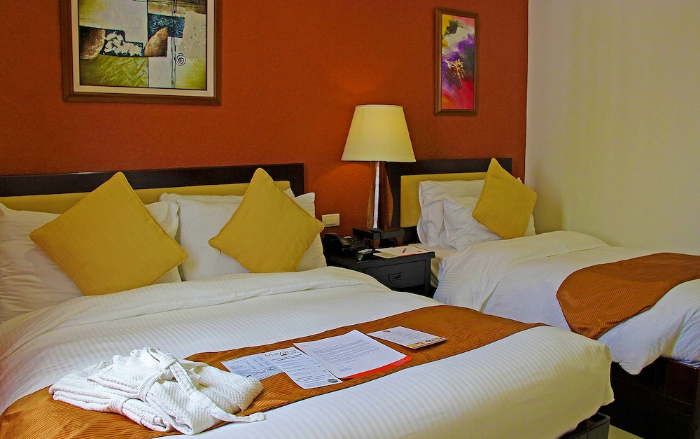 Hotel Centro Puerto Princesa Near Airport by ZUZU 38/107