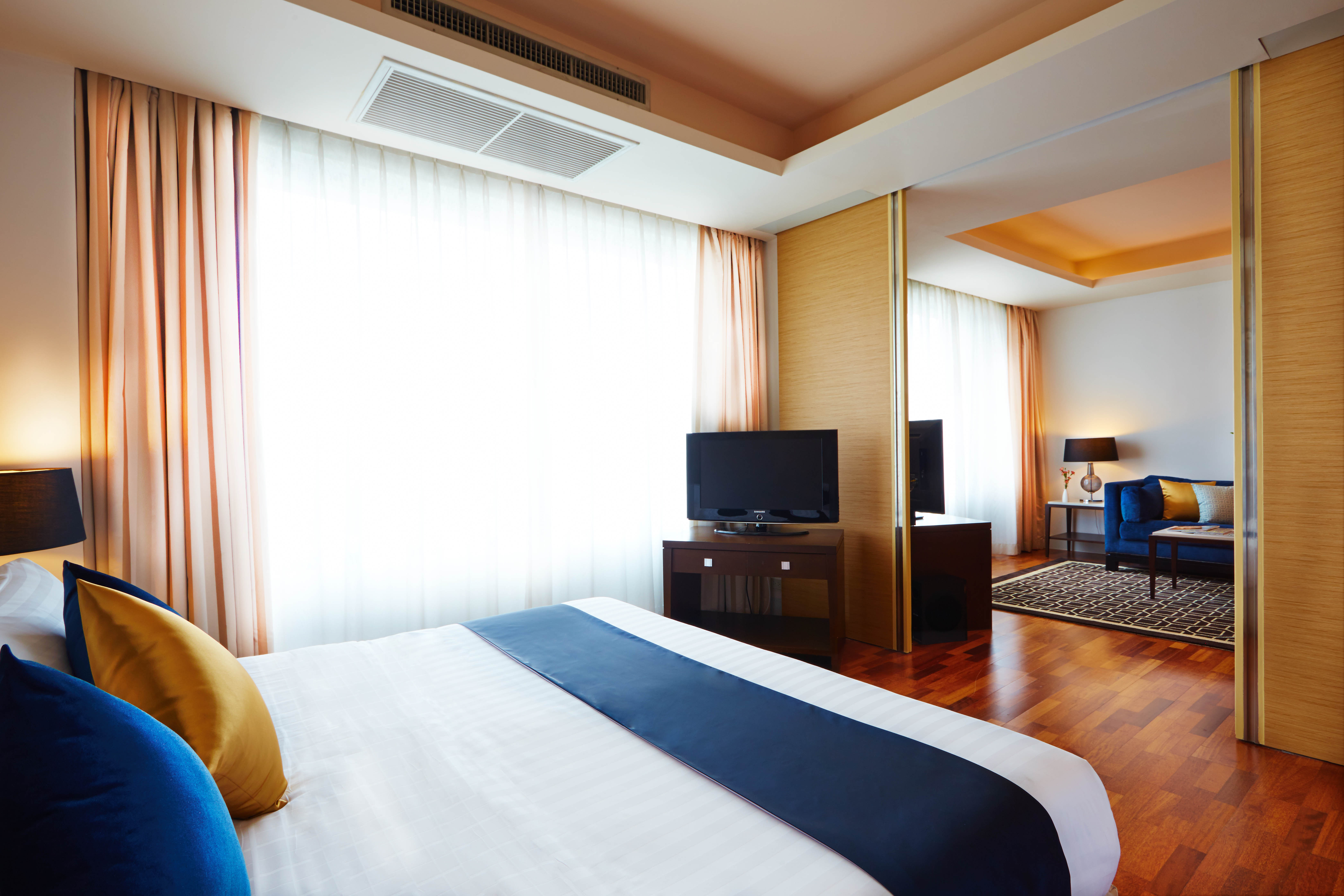 1 BEDROOM, SUPERIOR