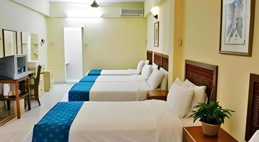 Seapark Condotel 8/25
