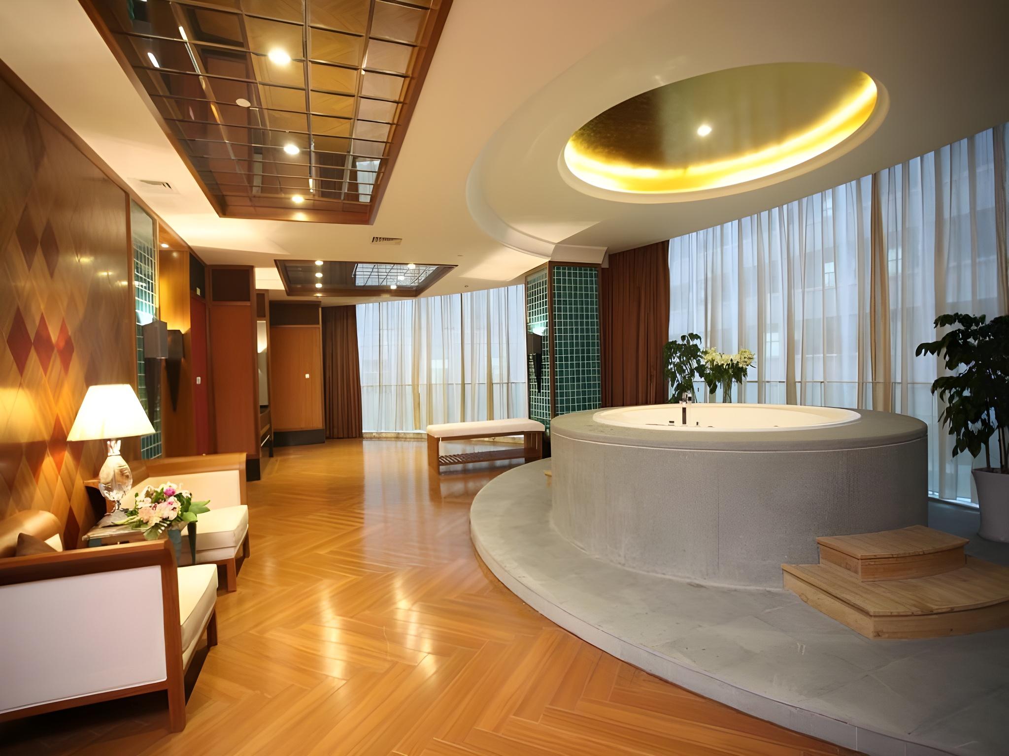 Jian Guo Hotel Yun Cheng 4/50