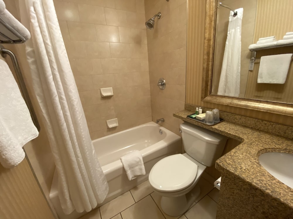 Inn on Prince Hotel and Conference Centre Truro 45/46