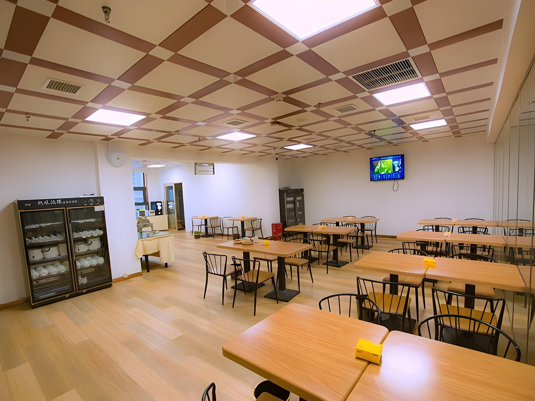 GreenTree Inn Tongchuan Yaozhou District New District Hospital Business Hotel 27/42