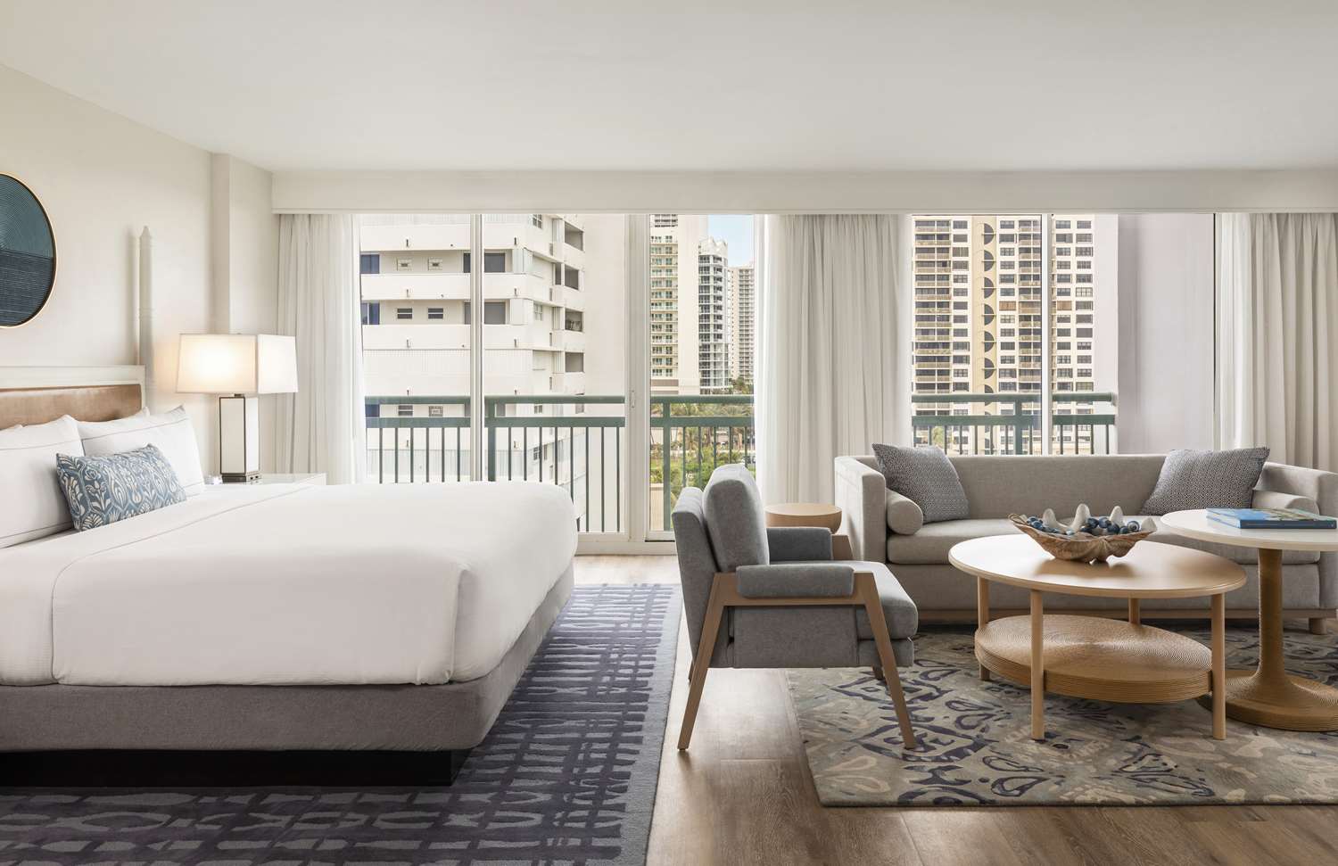 The Singer Oceanfront Resort, Curio Collection by Hilton 17/56