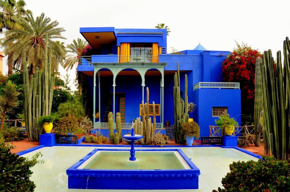 El Hamra Hotel 22/23