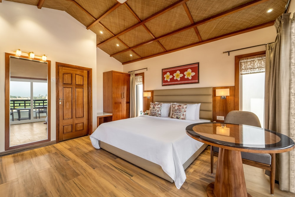 Shyama Sarovar Portico 18/64