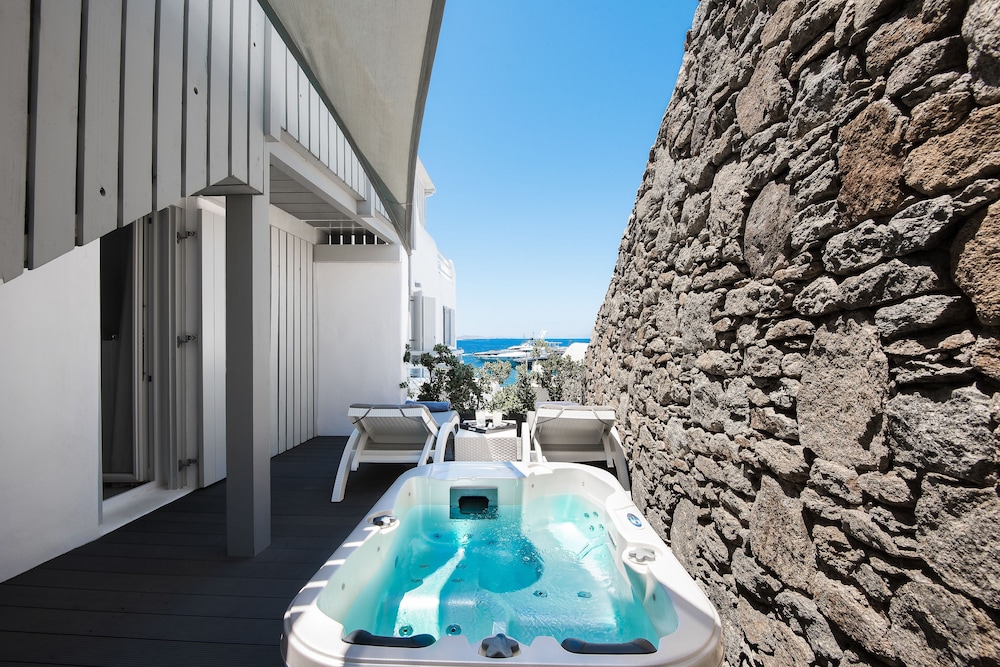 Riva Suites 26/50