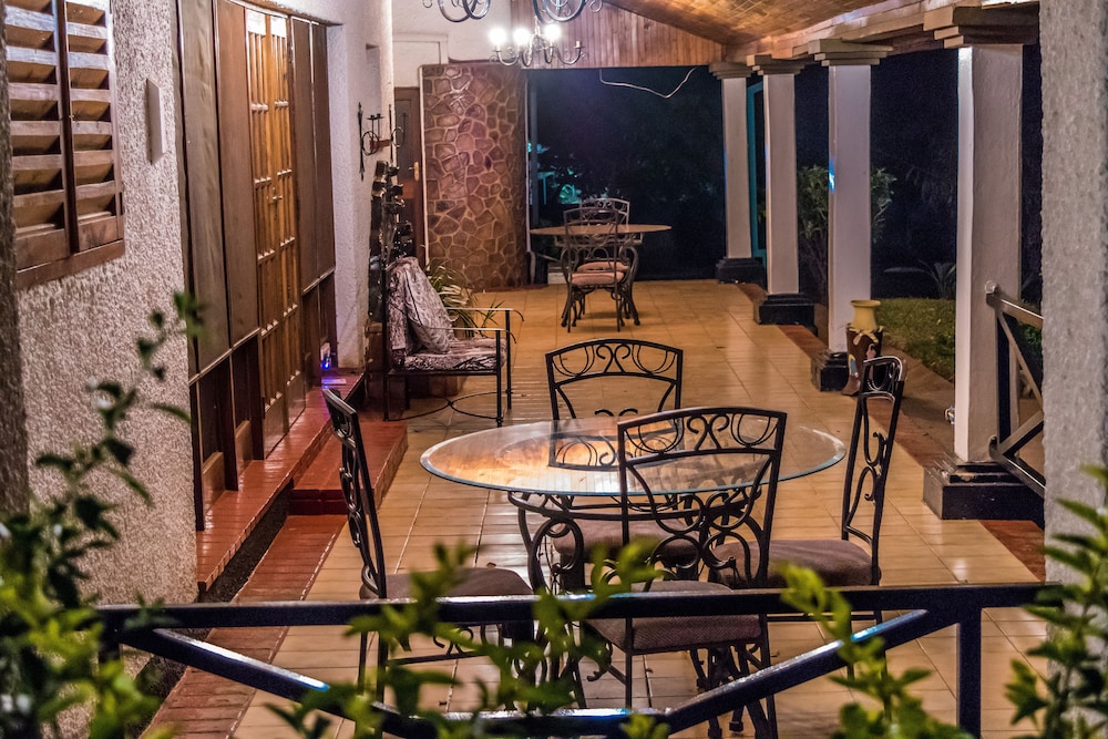Annies Lodge Lilongwe Area 10 14/26