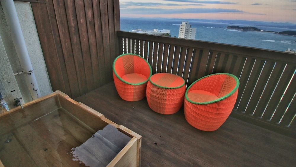 The Hotel Shirahama Onsen 11/23