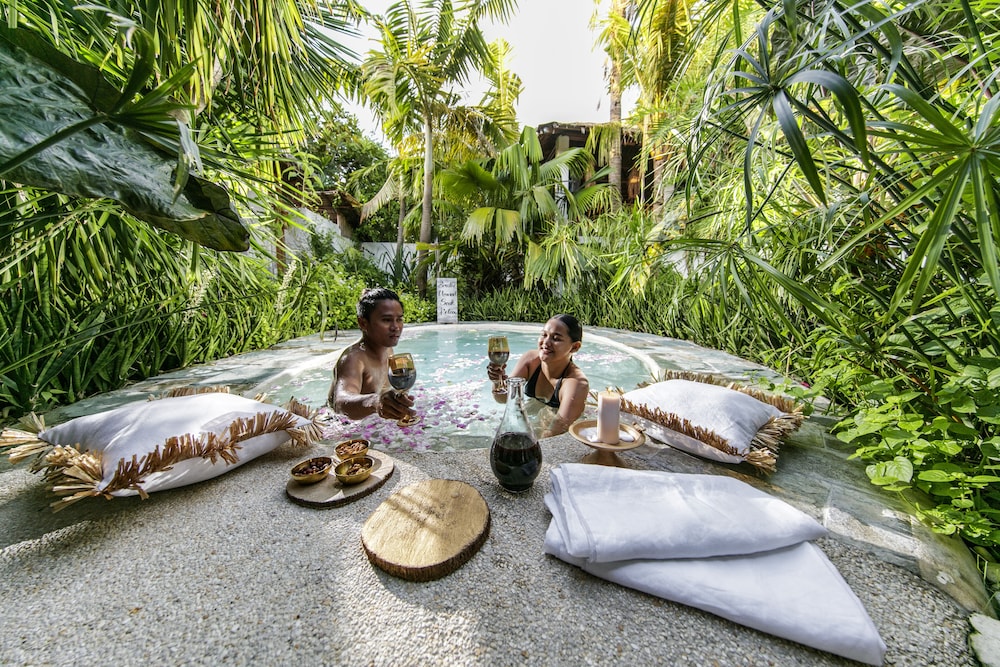 Buena Vida Resort And Spa 54/57