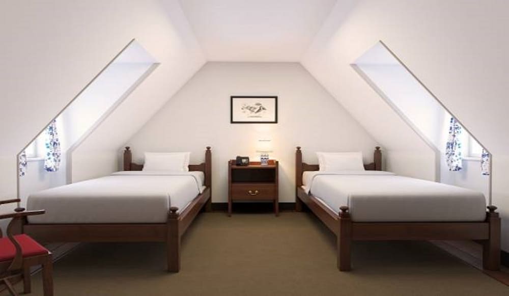 2 BEDROOMS, PREMIUM, HOUSE