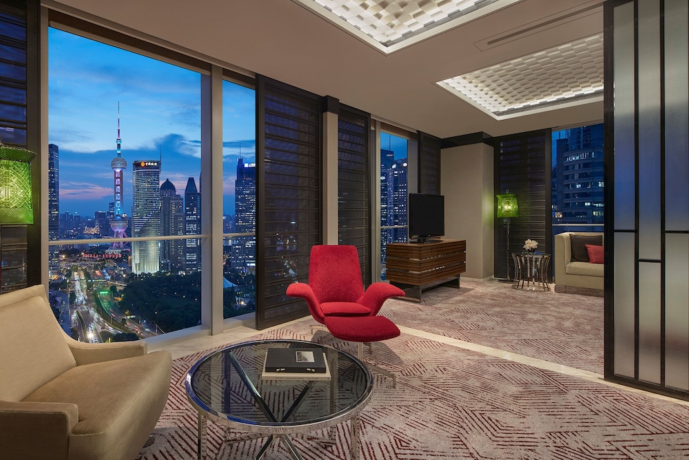 Regent Pudong Shanghai 30/84