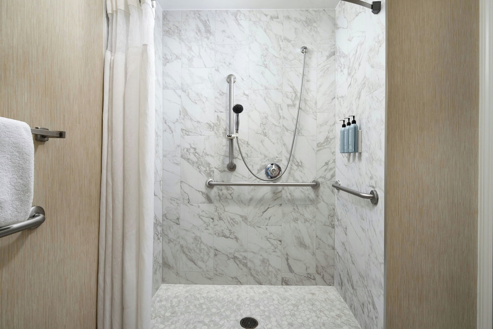 Residence Inn by Marriott Uptown Charlotte 50/50