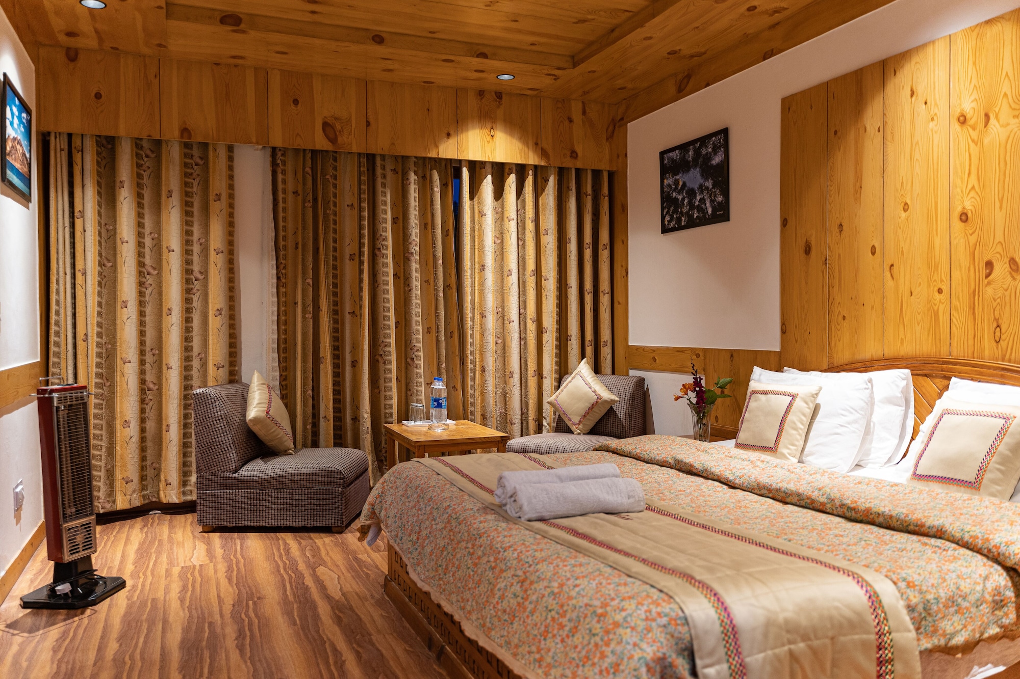 FAMILY, SINGLE BED