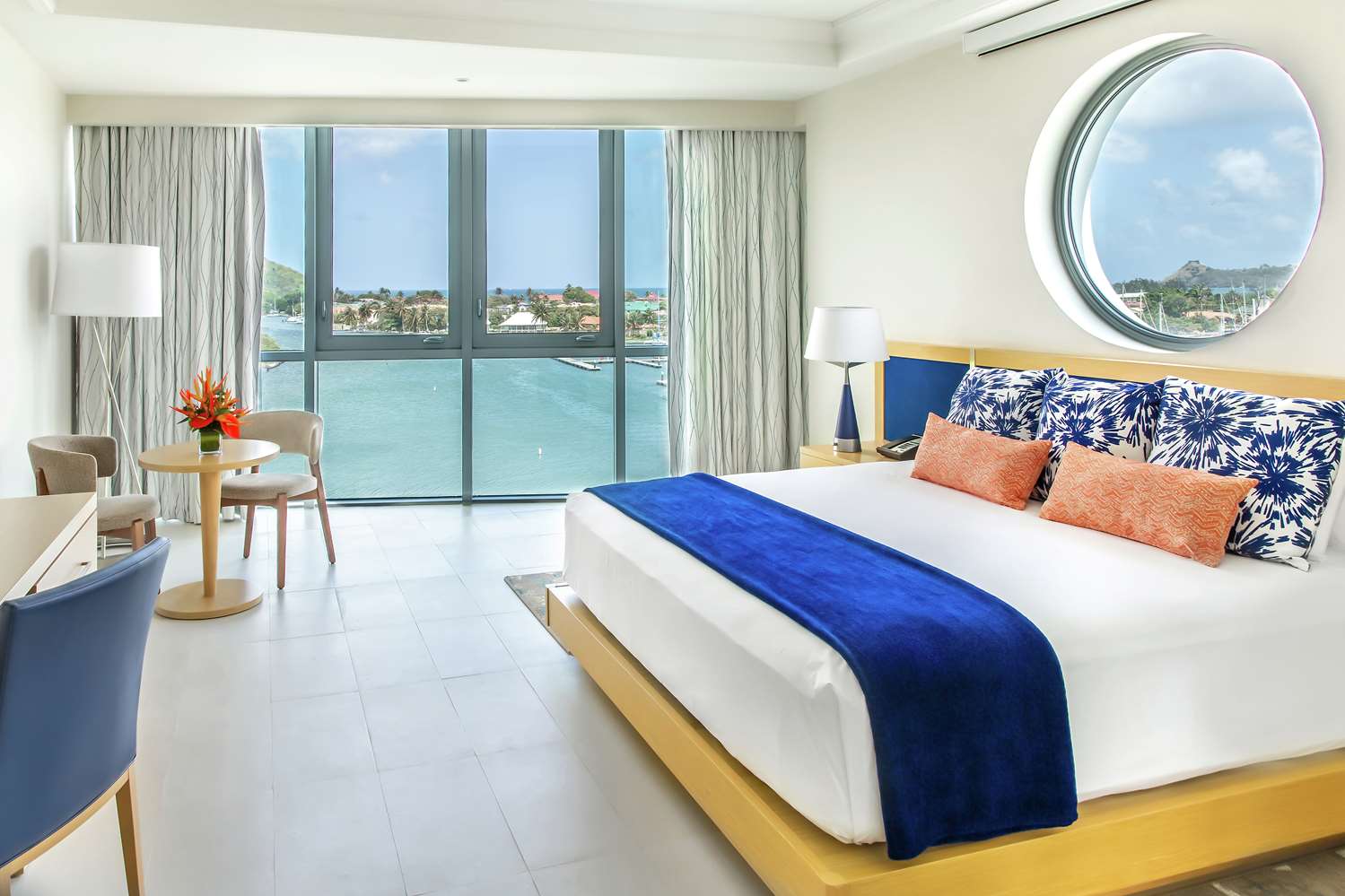 Room, King Bed, Bay View, Corner