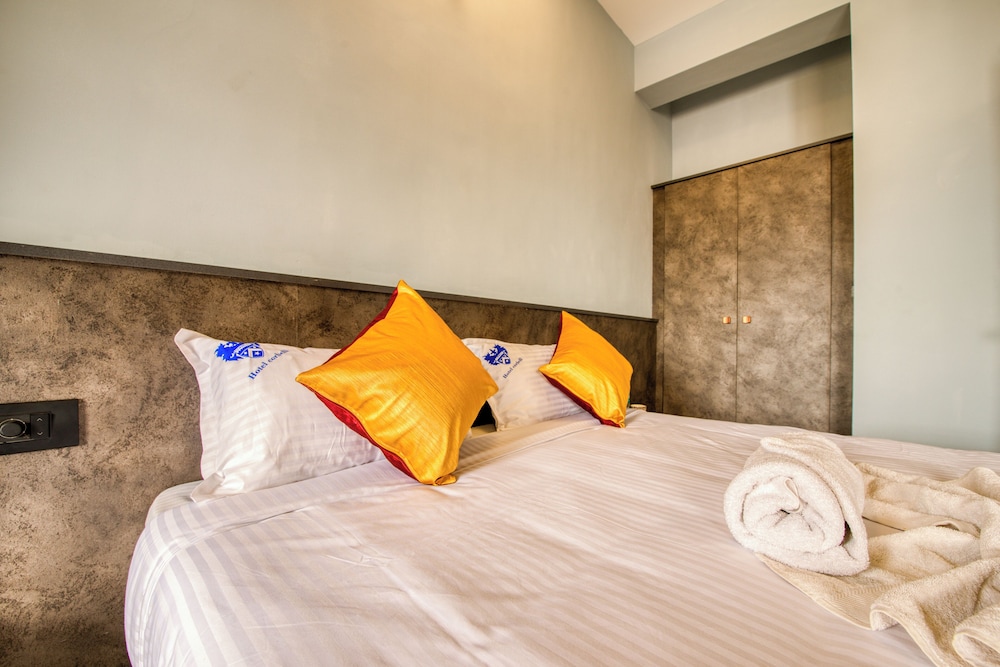 Hotel Corbelli 27/48