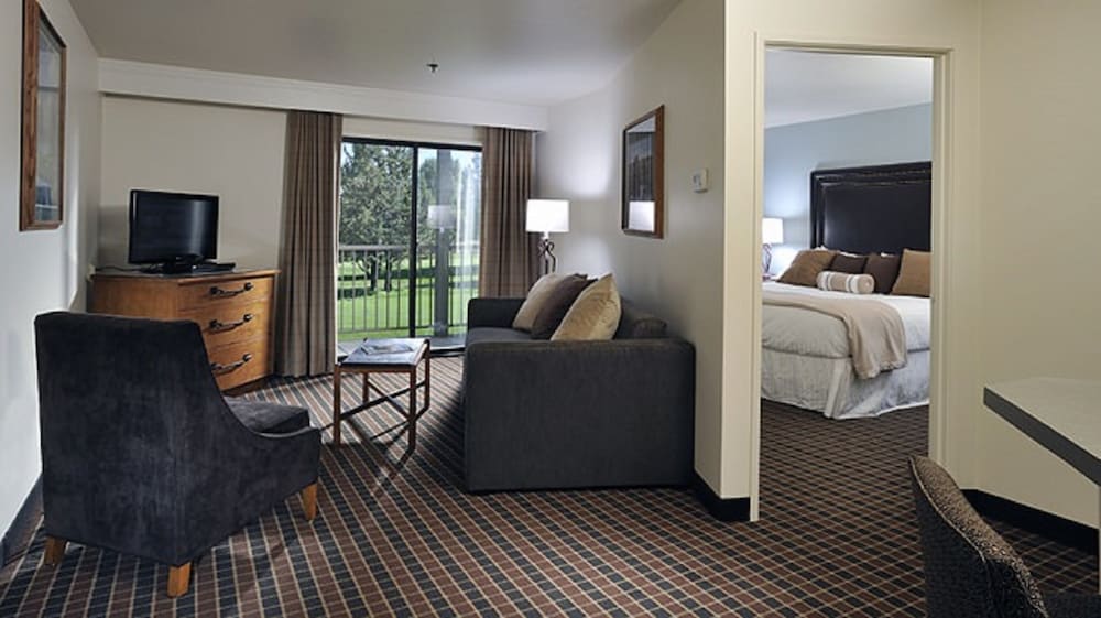 Holiday Inn Resort the Lodge At Eagle Crest 36/58