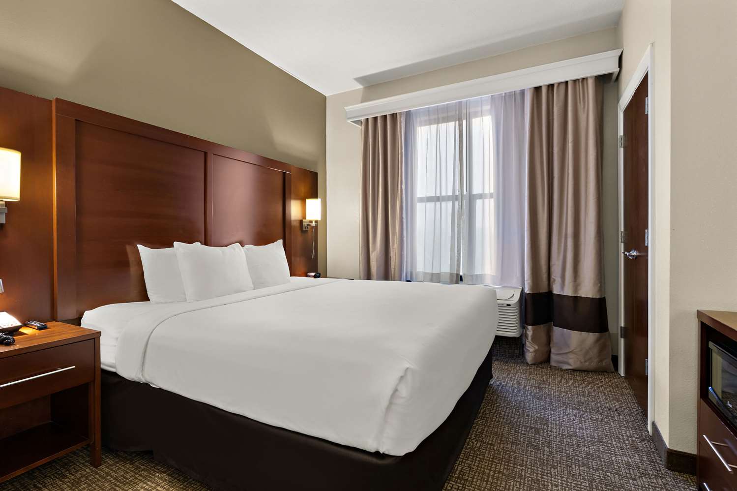 Comfort Suites Nashville 16/46