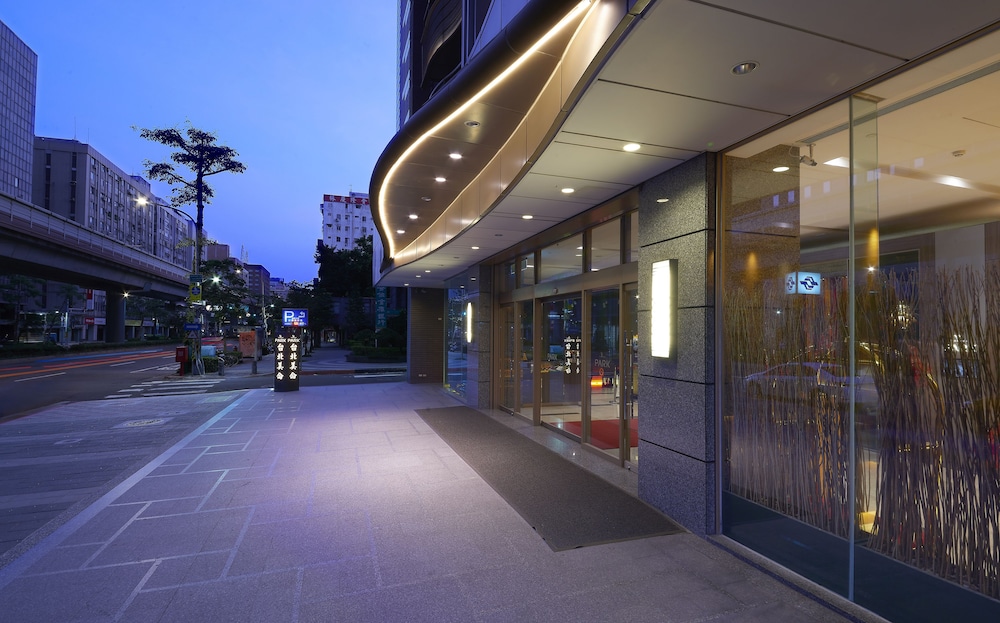 Park Taipei Hotel 72/77