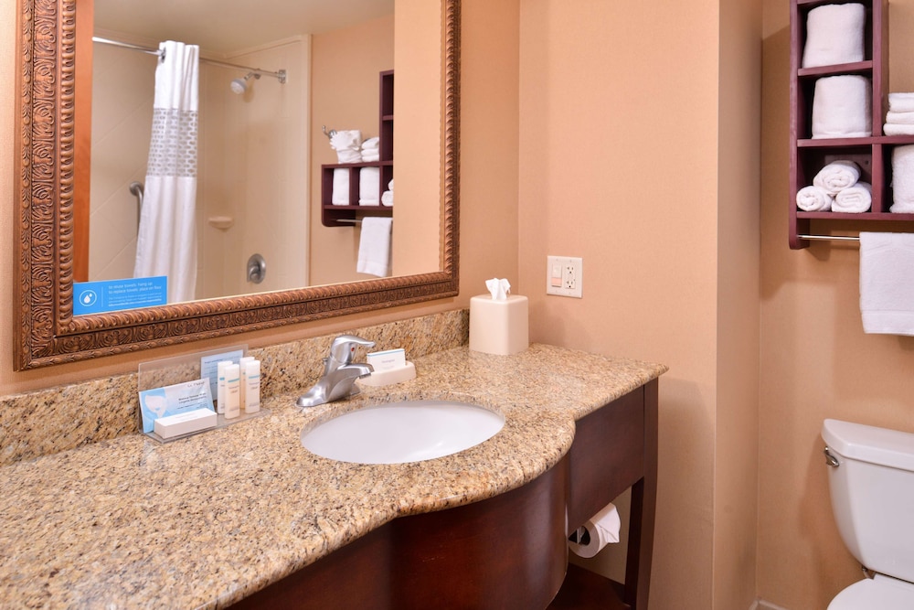 Hampton Inn York 18/48