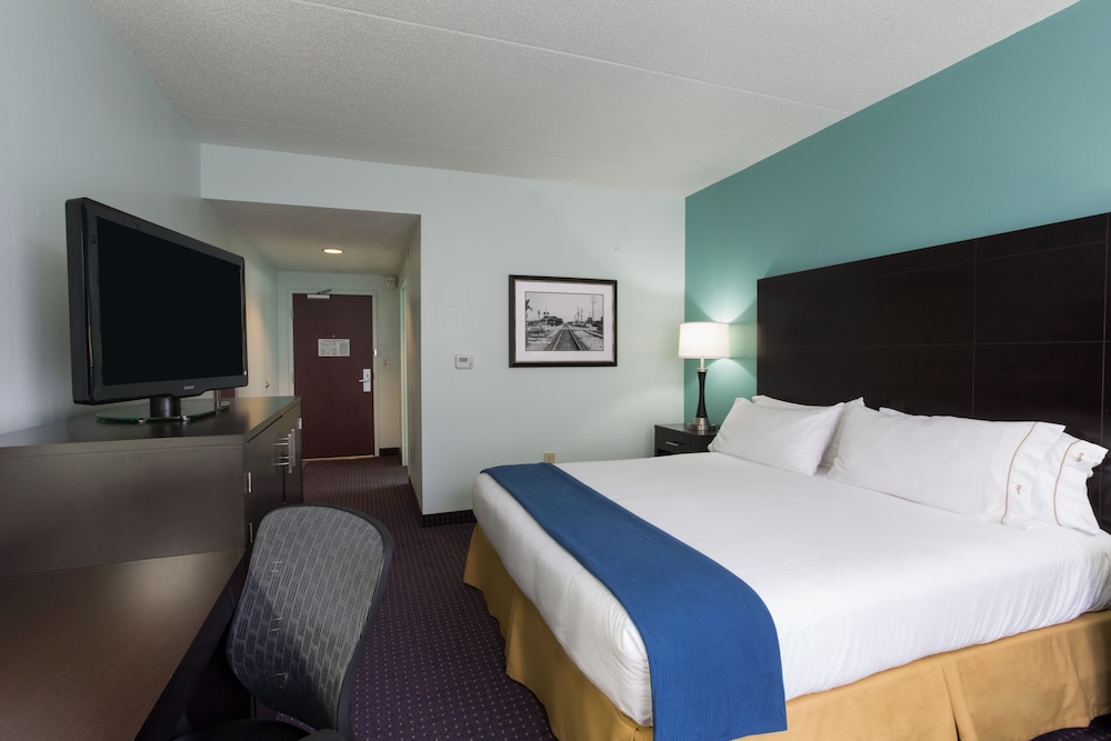 Holiday Inn Express Hotel Suites Plant City 21/70