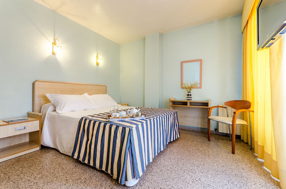 HOTEL MEDITERRANEO 9/52