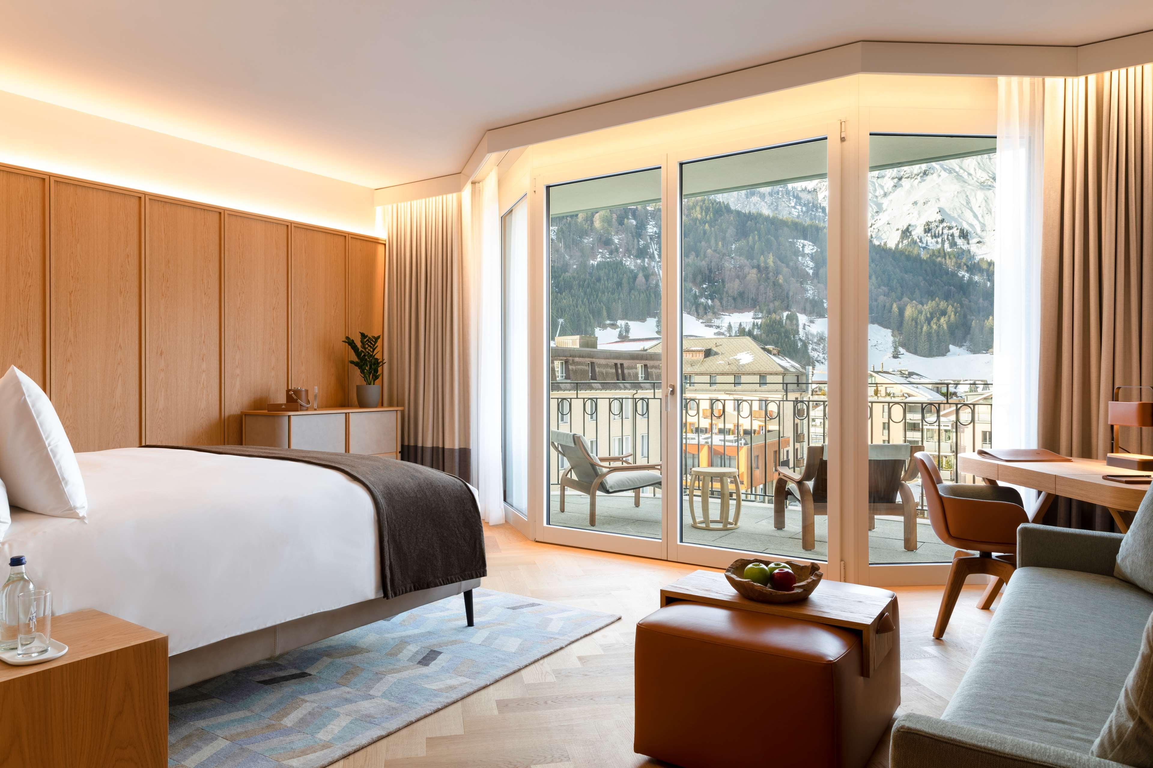Premier, Double Bed, Kempinski Palace Engelberg 6/10
