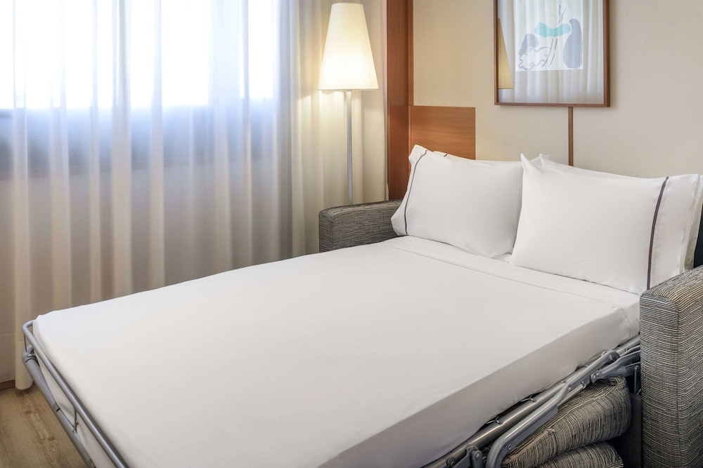 Ac Hotel Genova By Marriott 13/50