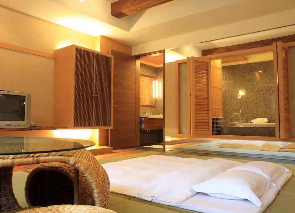 Spring Spa Hotel 13/48