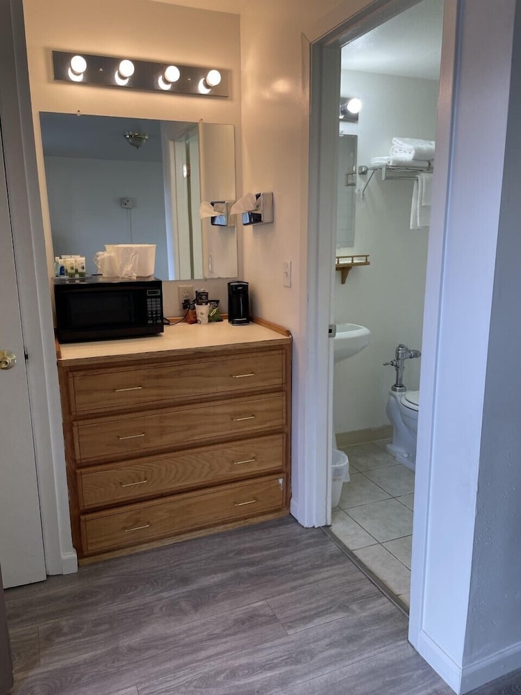 Rodeway Inn and Suites Omak Okanogan 9/30
