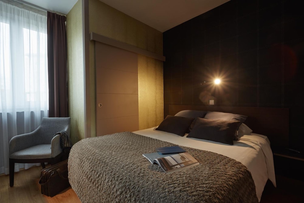 Ashley Hotel 21/50