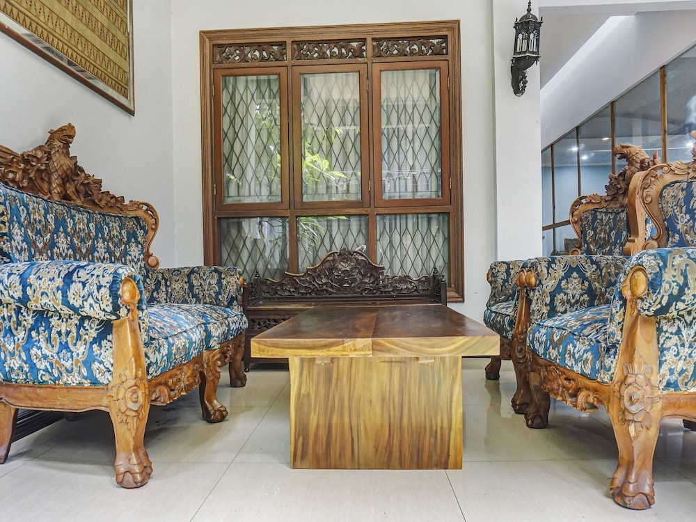 Super OYO Capital O 91140 Ayodya Kebon Jeruk 35/50