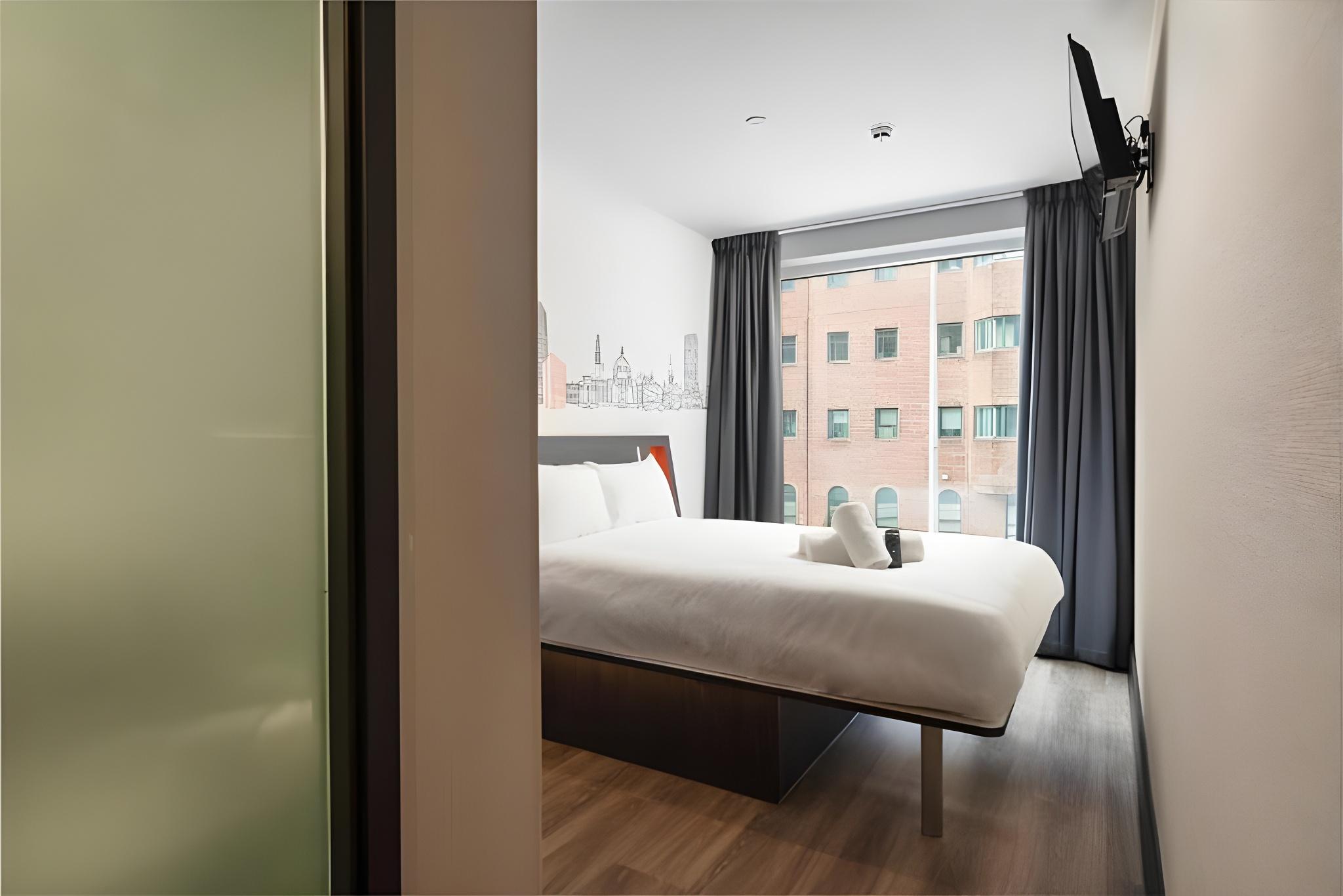 easyHotel Cardiff City Centre