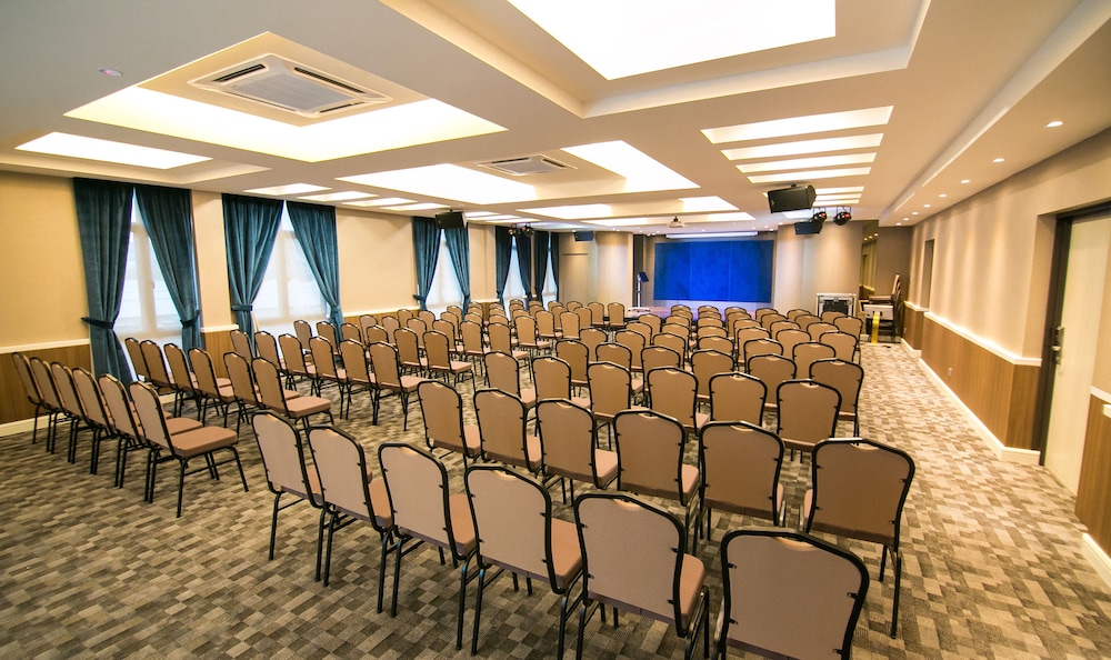 Indra Hotel - Boutique Suites 30/35