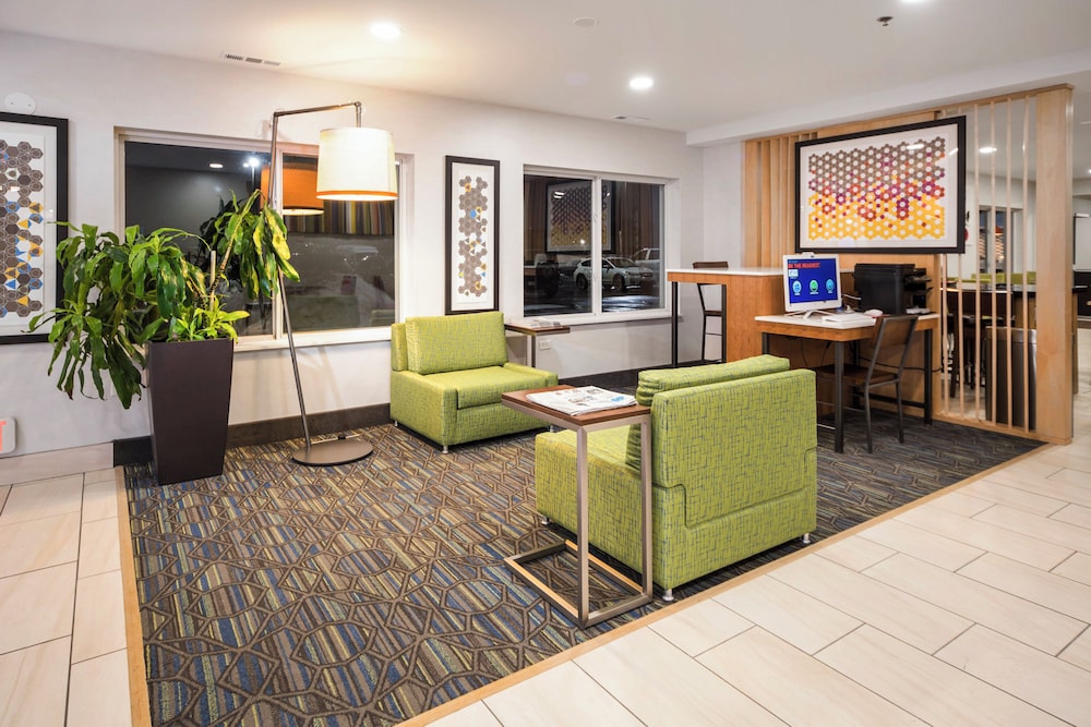 Holiday Inn Express Chicago Nw-Vernon Hills 29/50