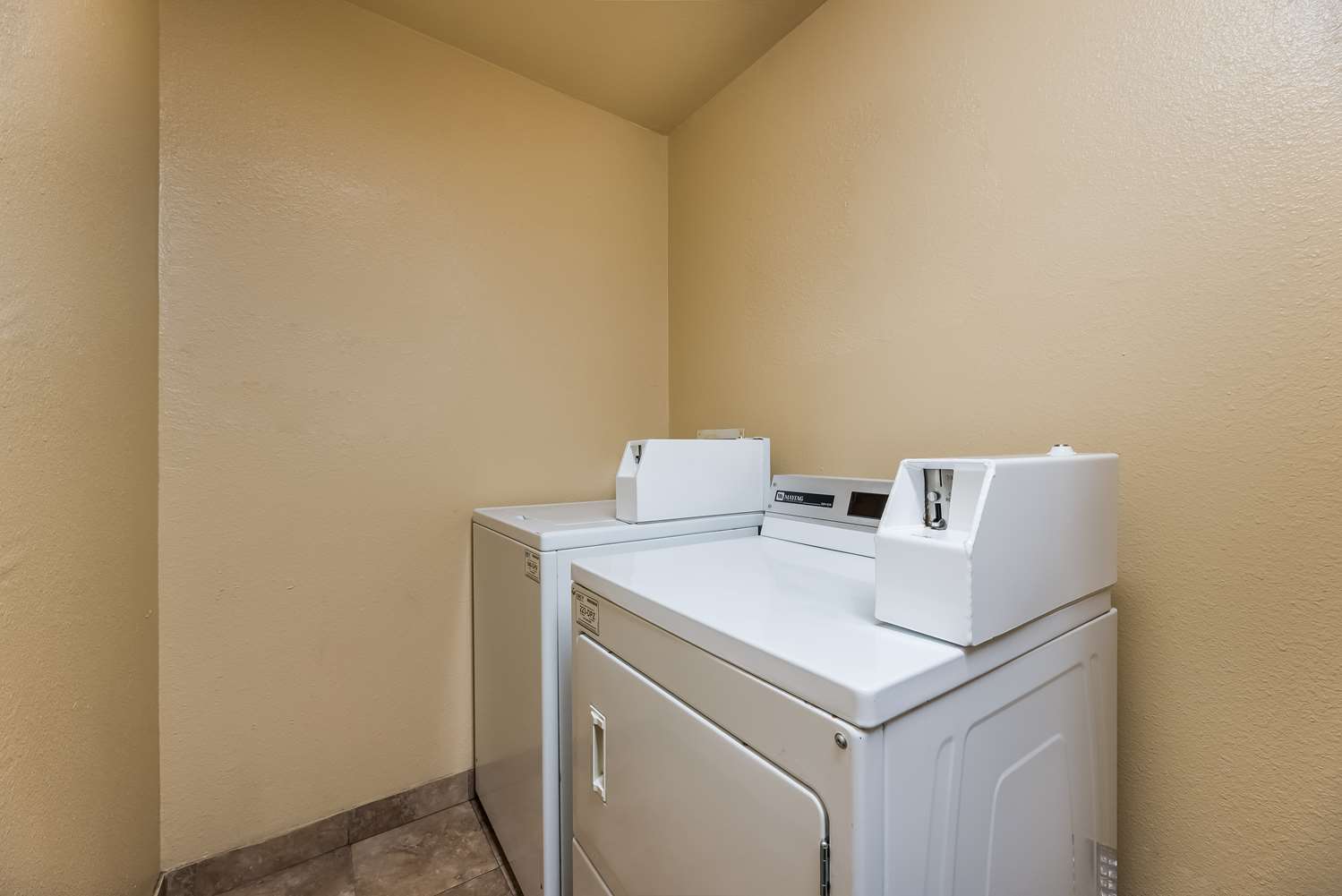 SureStay Plus Hotel by Best Western Silver City 11/27