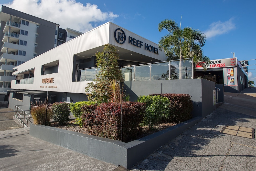 Gladstone Reef Hotel Motel 40/50
