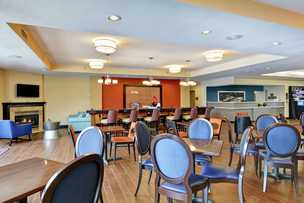 Hampton Inn Scranton at Montage Mountain 40/47