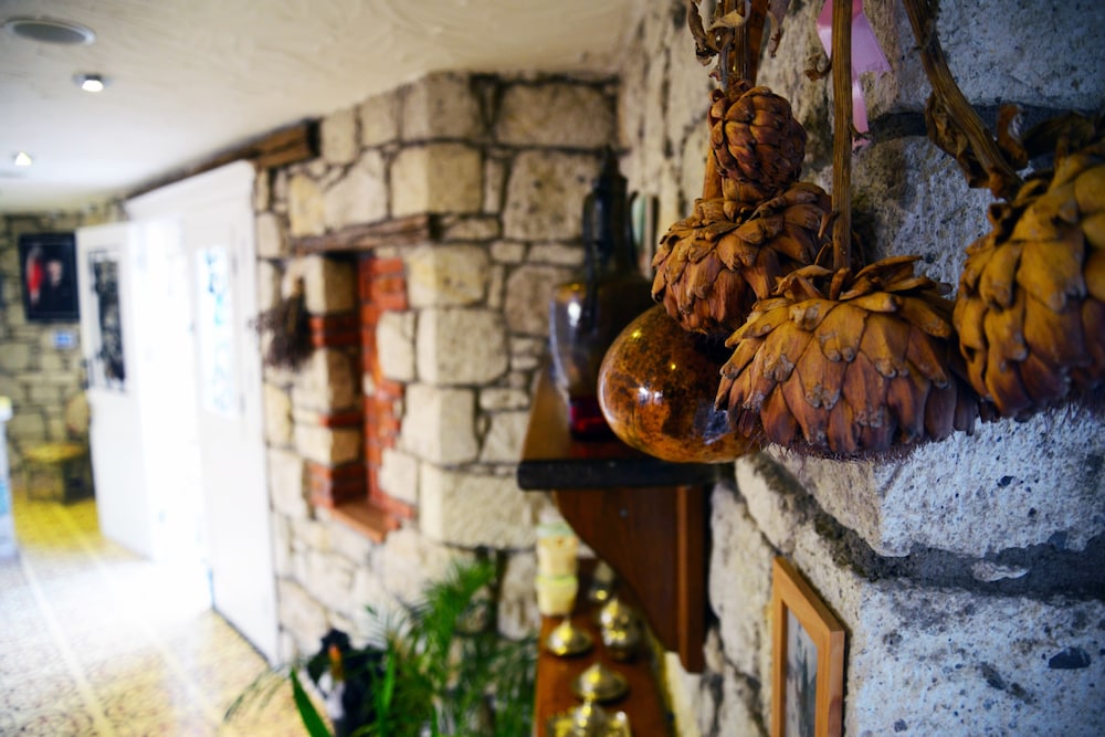 Imren Han Otel Alacati 40/47