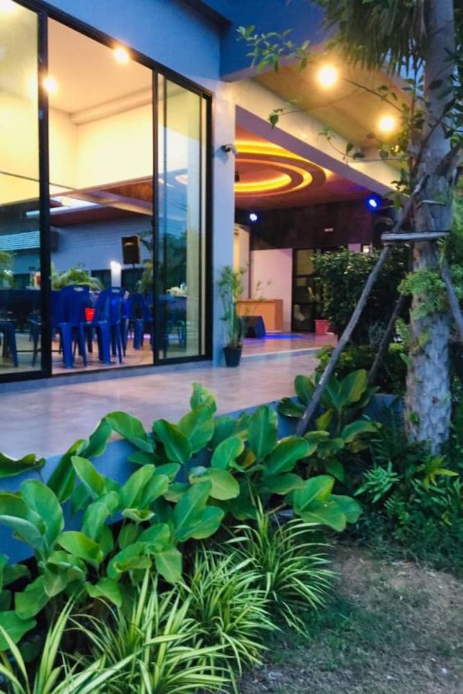 Mayor Hotels&Villa Cha-Am 16/17