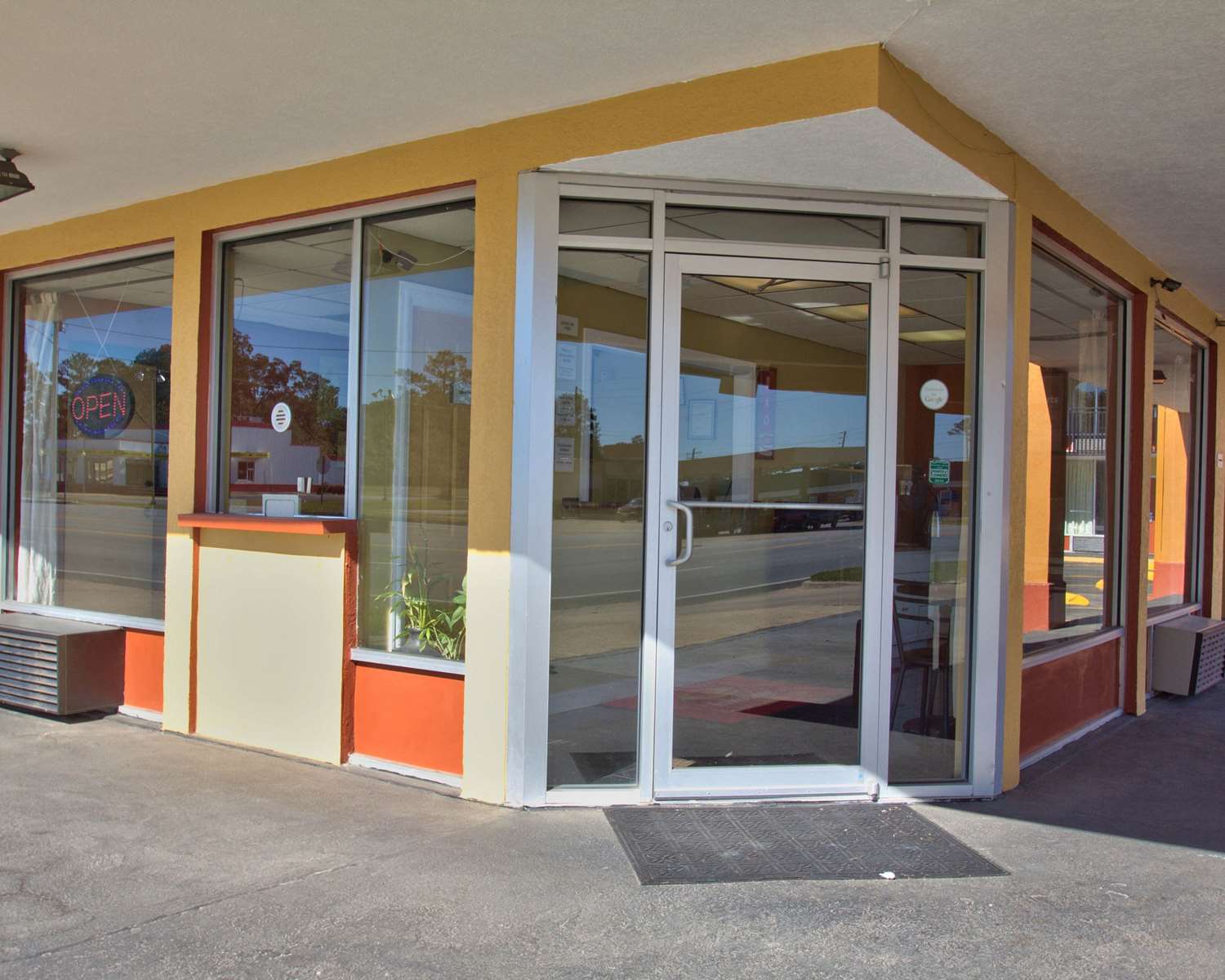 Econo Lodge Donalsonville, GA 4/27