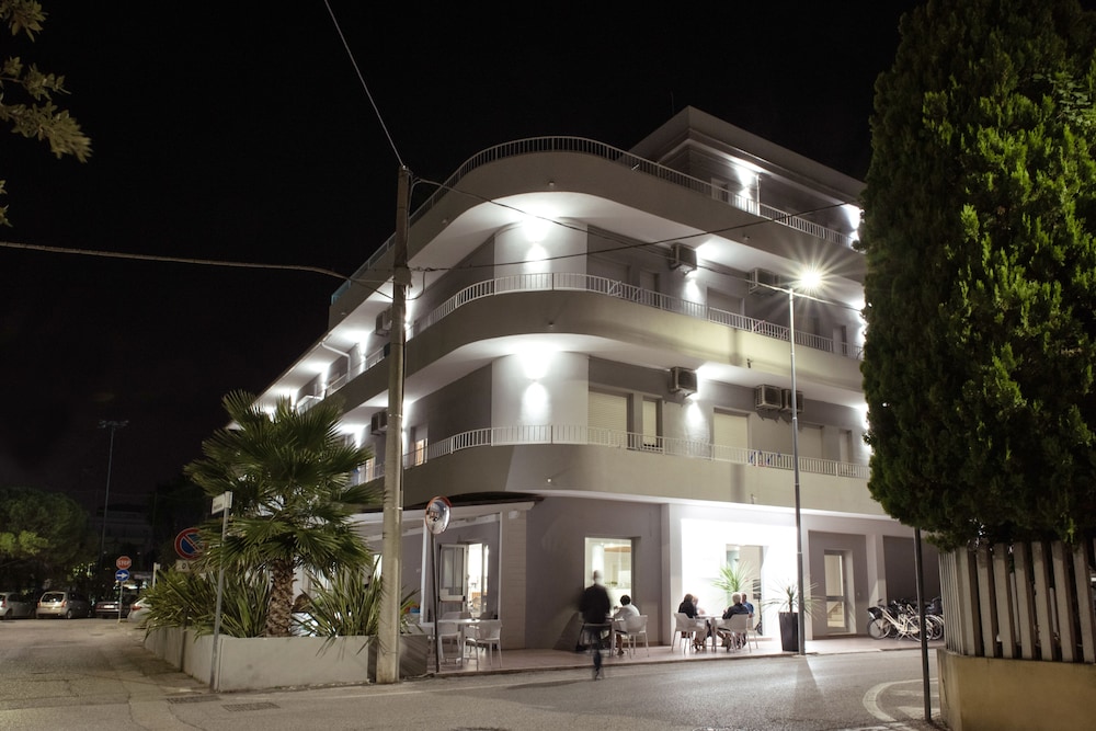 Hotel Adria 1/56