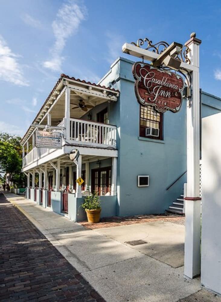 Casablanca Inn On The Bay 39/49