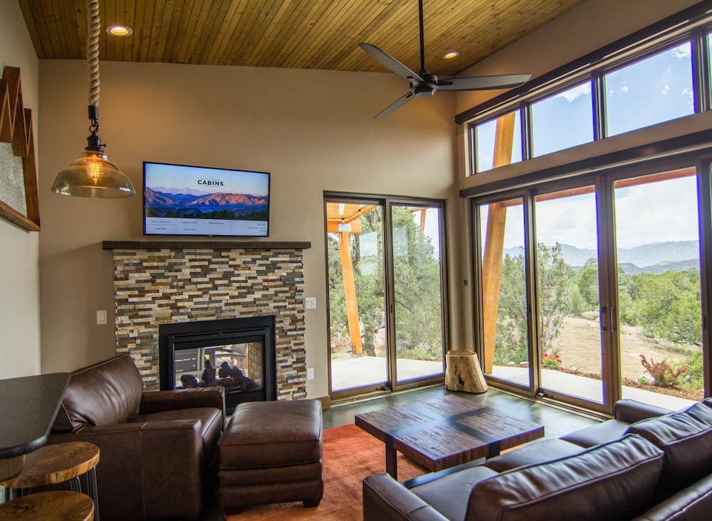 Royal Gorge Cabins 51/69