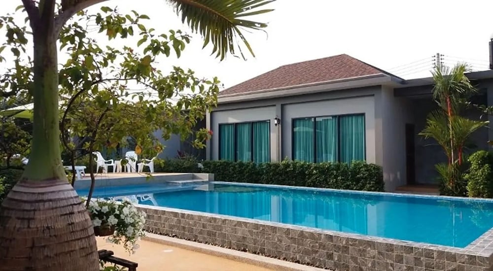 Baan Mee Phuket 2/55