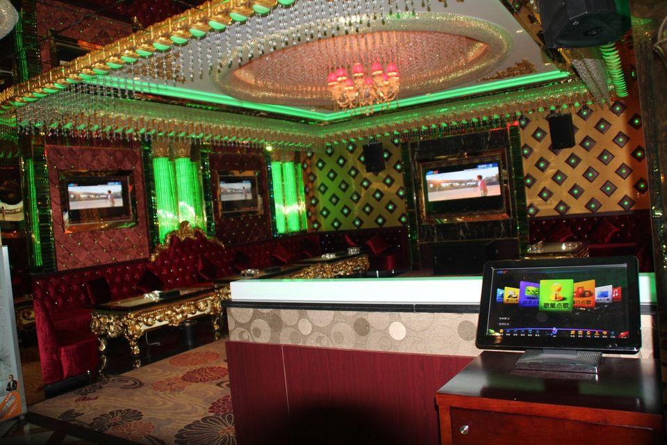 Jinyue Hotel 7/45