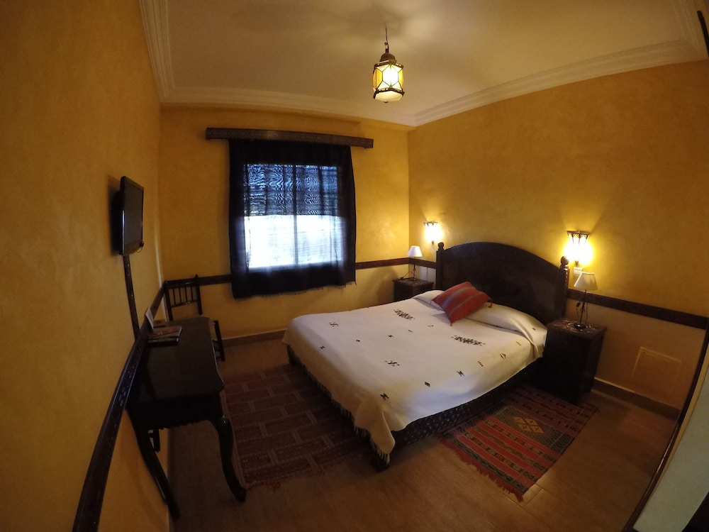 RIAD ZAHRA 8/32