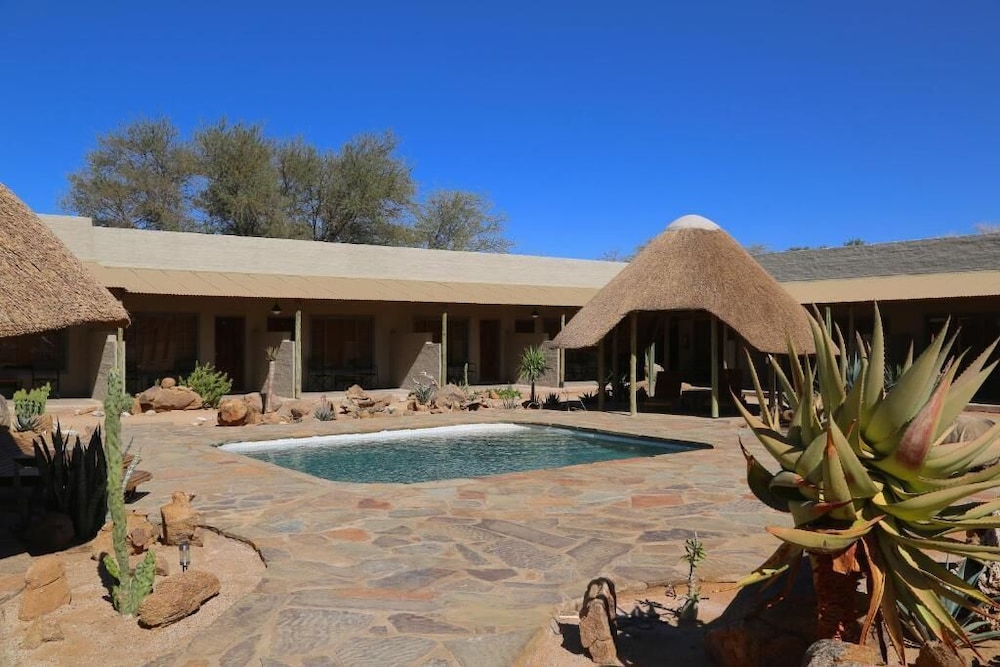 Solitaire Country Lodge 51/54
